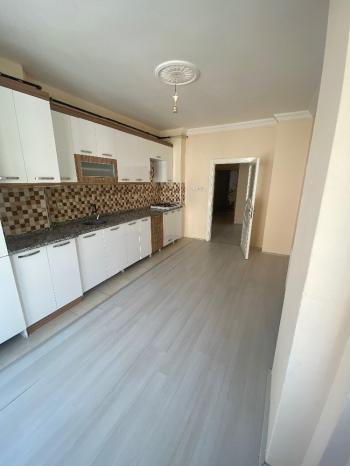 GÜVENAY - SSK GÖĞÜS HAST. KARŞISI ARA KAT 3+1 KİRALIK DAİRE