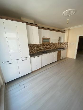 GÜVENAY - SSK GÖĞÜS HAST. KARŞISI ARA KAT 3+1 KİRALIK DAİRE