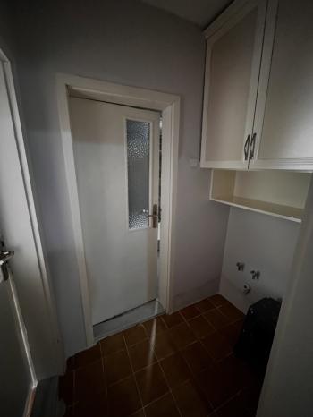 SEVİLLER MAH. ÜST CADDEDE KİRALIK 2+1 DAİRE