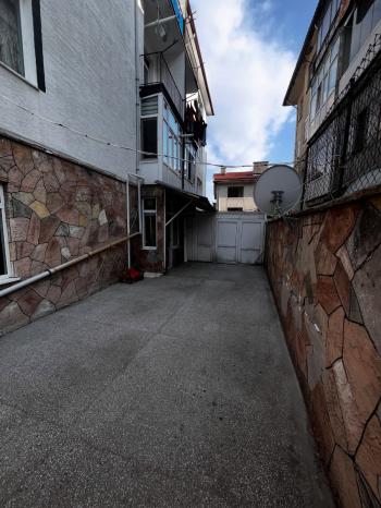 SEVİLLER MAH. ÜST CADDEDE KİRALIK 2+1 DAİRE