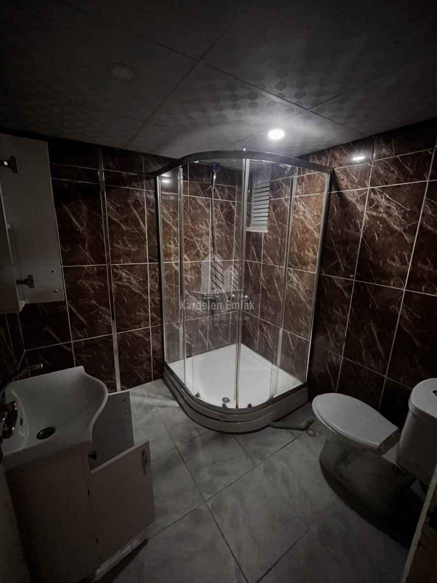 SEVİLLER MAH. ÜST CADDEDE KİRALIK 2+1 DAİRE