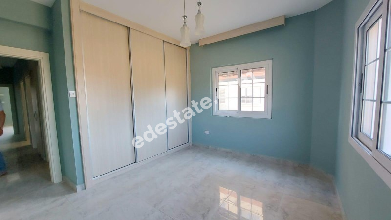 Lefkoşa Ortaköy 'de Ticari İzni Olan  3+1 SATILIK TÜRK MALI DAİRE
