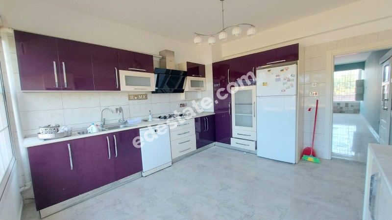 Lefkoşa Ortaköy 'de Ticari İzni Olan  3+1 SATILIK TÜRK MALI DAİRE