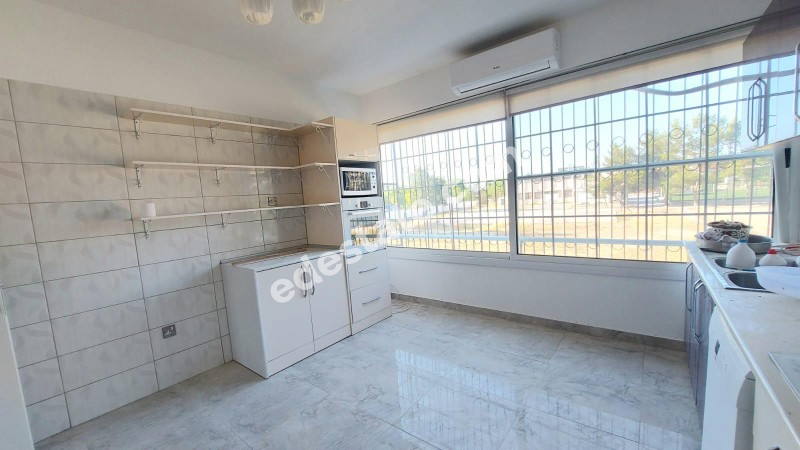 Lefkoşa Ortaköy 'de Ticari İzni Olan  3+1 SATILIK TÜRK MALI DAİRE