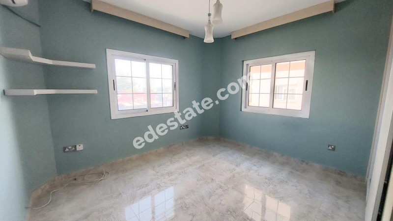 Lefkoşa Ortaköy 'de Ticari İzni Olan  3+1 SATILIK TÜRK MALI DAİRE