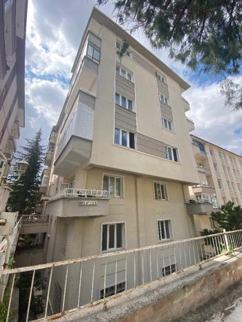GÜVENAY - ÇORUM BAHÇELİEVLER OBA TAKSİ YANINDA 3+1 KİRALIK DAİRE 