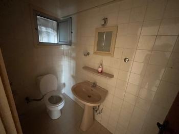 K.ÇİFTLİK DEREBOYU CADDESİNDE EŞYASIZ KİRALIK DAİRE 