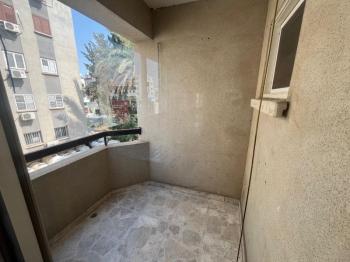 K.ÇİFTLİK DEREBOYU CADDESİNDE EŞYASIZ KİRALIK DAİRE 