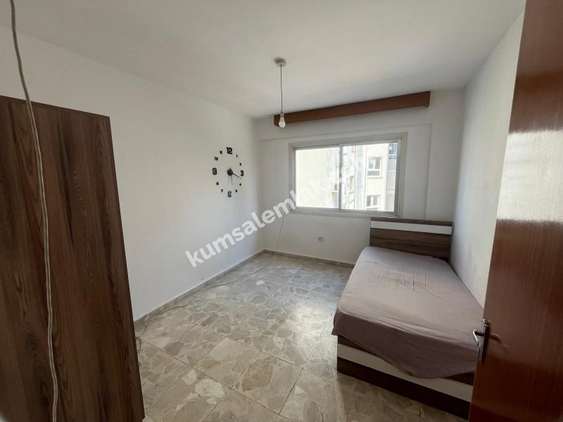K.ÇİFTLİK DEREBOYU CADDESİNDE EŞYASIZ KİRALIK DAİRE 