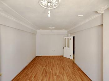 Didim Efeler Mahallesi’nde Geniş Teraslı 3+1 Satılık Dubleks Daire