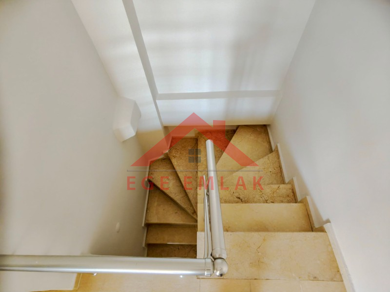 Didim Efeler Mahallesi’nde Geniş Teraslı 3+1 Satılık Dubleks Daire