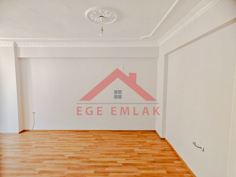 Didim Efeler Mahallesi’nde Geniş Teraslı 3+1 Satılık Dubleks Daire