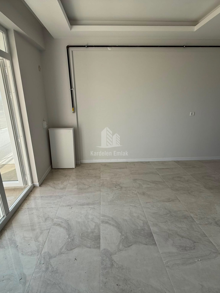 ÜNİVERSİTE BÖLGESİNDE SATILIK 1+1 DAİRE