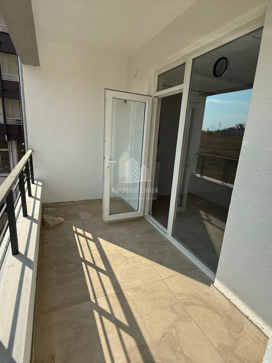 ÜNİVERSİTE BÖLGESİNDE SATILIK 1+1 DAİRE