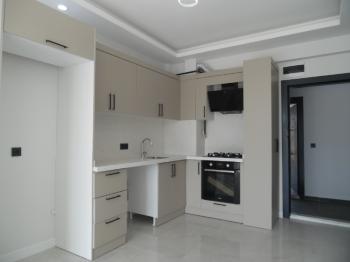 DEVLET HASTANESİ VE ADLİYE YAKININDA KİRALIK 1+1 DAİRE 