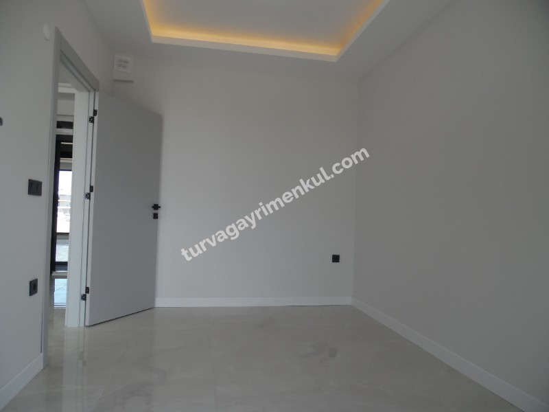 DEVLET HASTANESİ VE ADLİYE YAKININDA KİRALIK 1+1 DAİRE 