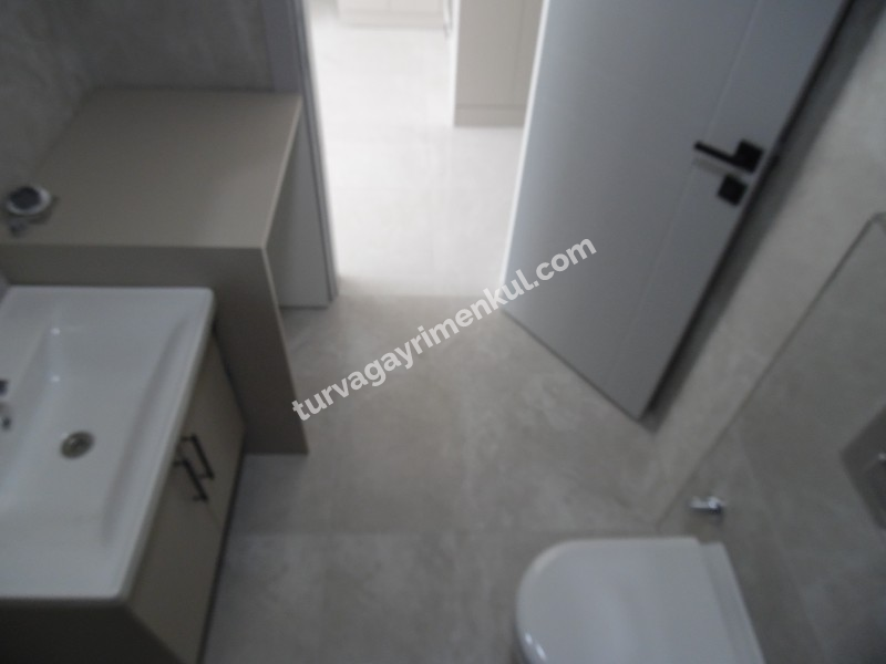DEVLET HASTANESİ VE ADLİYE YAKININDA KİRALIK 1+1 DAİRE 