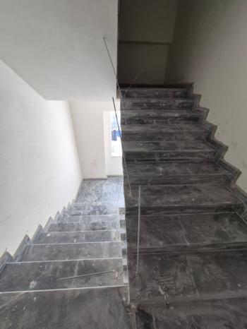 AFYON ÜÇOK EMLAK VEYSEL KARANİ MAH 2+1 108M² SIFIR KÖŞE KONUMLU ANKASTRELİ  SATILIK DAİRE 