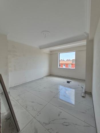 AFYON ÜÇOK EMLAK VEYSEL KARANİ MAH 2+1 108M² SIFIR KÖŞE KONUMLU ANKASTRELİ  SATILIK DAİRE 