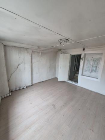 * AFYON ÜÇOK EMLAKTAN BURMALI MAH 2+0 50M² TEMİZ BAKIMLI MÜSTAKİL EV *