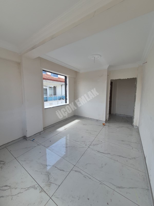 AFYON ÜÇOK EMLAK VEYSEL KARANİ MAH 2+1 108M² SIFIR KÖŞE KONUMLU ANKASTRELİ  SATILIK DAİRE 