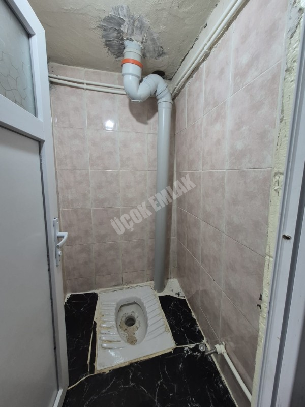 * AFYON ÜÇOK EMLAKTAN BURMALI MAH 2+0 50M² TEMİZ BAKIMLI MÜSTAKİL EV *