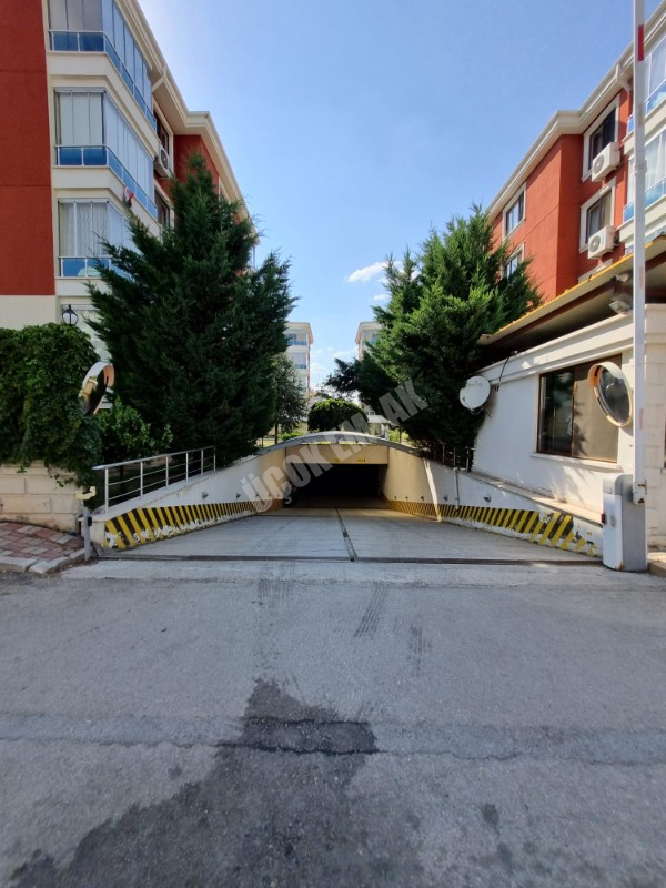 * AFYON ÜÇOK EMLAKTAN UYDUKENT SELÇUKLU MAH 3+1 140M² ASANSÖRLÜ SATILIK DAİRE *