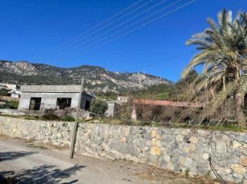 Girne Kozanköy'de Satılık 3+1 Bitmeye Yakın Müstakil Ev