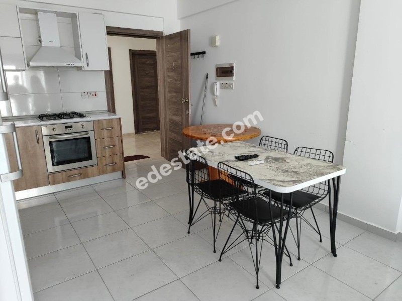 Lefkoşa K.Kaymaklı'da DİMA MARKET ARKASI SATILIK 1.ci KAT 2+1 DAİRE
