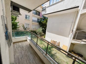 Didim Hisar Mahallesi’nde Eşyalı Satılık 1+1 Ara Kat Daire