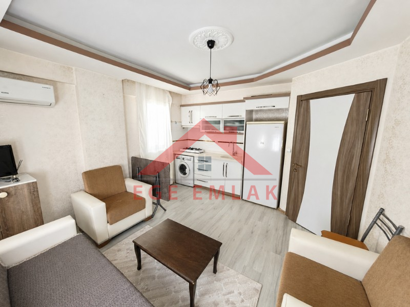 Didim Hisar Mahallesi’nde Eşyalı Satılık 1+1 Ara Kat Daire
