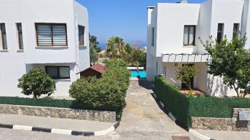 GİRNE ALSANCAK’TA SATILIK 1+1 DAİRE | DENİZE YAKIN KONUM | £87,000