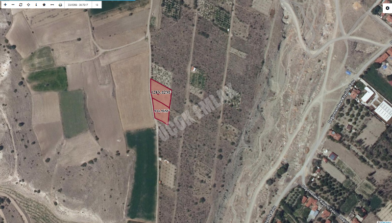 * AFYON ÜÇOK EMLAKTAN DEĞİRMENDERE SELLİK MEVKİNDE 1283.42M²SATILIK TARLA *