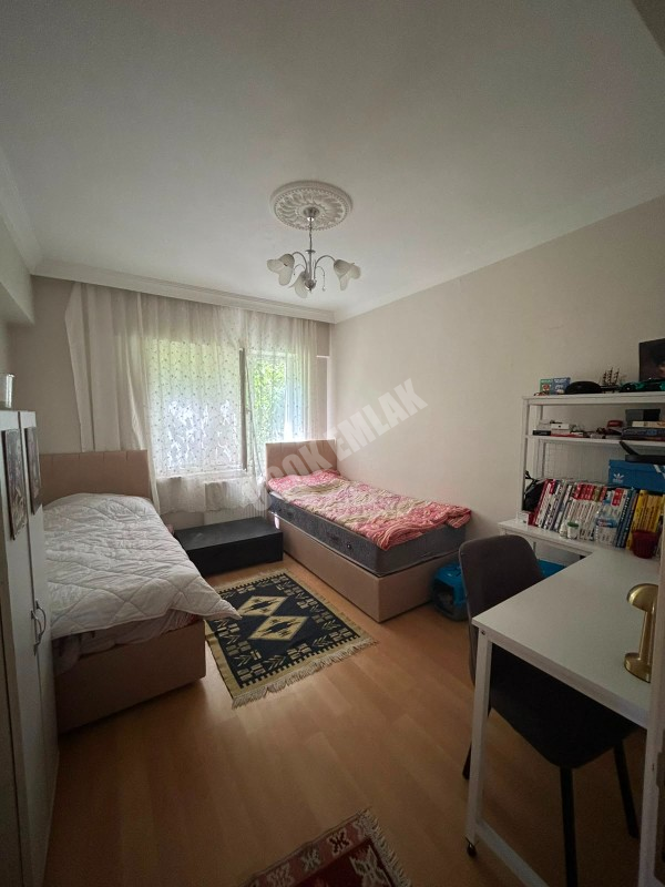 * AFYON ÜÇOK EMLAKTAN MAREŞAL FEVZİ ÇAKMAK MAH 3+1 117M² ARA KAT SATILIK DAİRE *