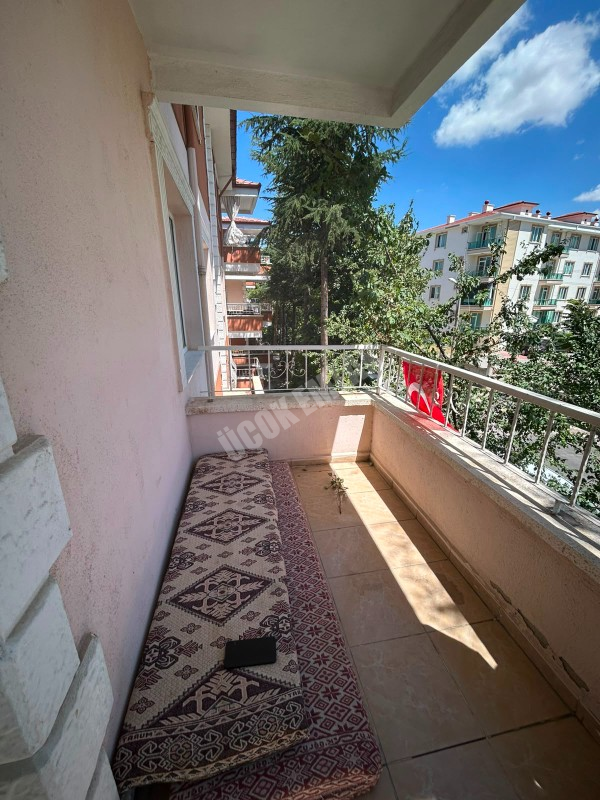* AFYON ÜÇOK EMLAKTAN MAREŞAL FEVZİ ÇAKMAK MAH 3+1 117M² ARA KAT SATILIK DAİRE *