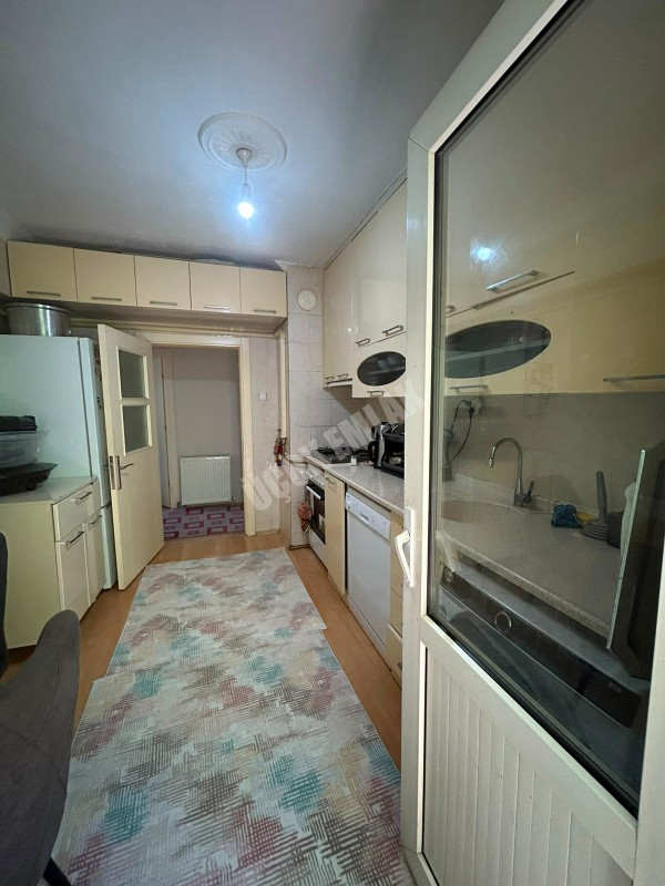 * AFYON ÜÇOK EMLAKTAN MAREŞAL FEVZİ ÇAKMAK MAH 3+1 117M² ARA KAT SATILIK DAİRE *