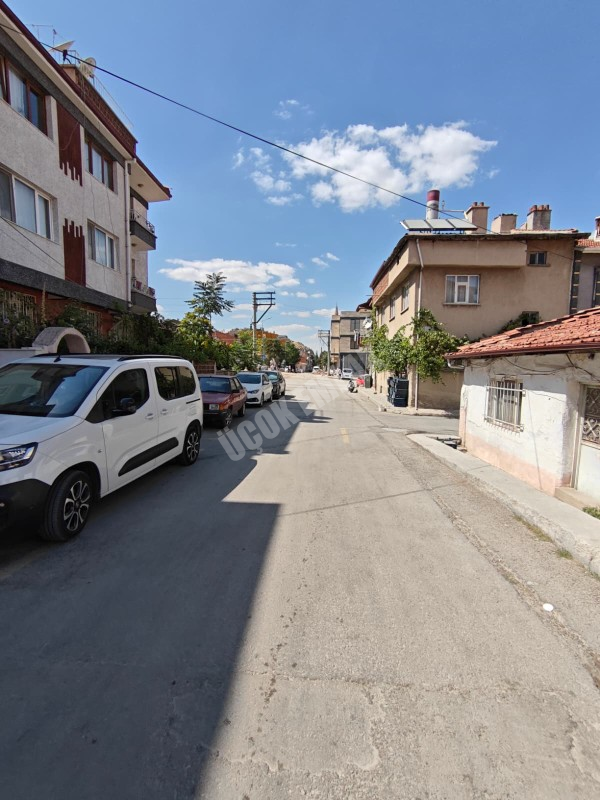 AFYON ÜÇOK EMLAKTAN HAMİDİYE MAH 5+1 190M² SIFIR AYARINDA  DUBLEKS TERASLI SATILIK DAİRE 