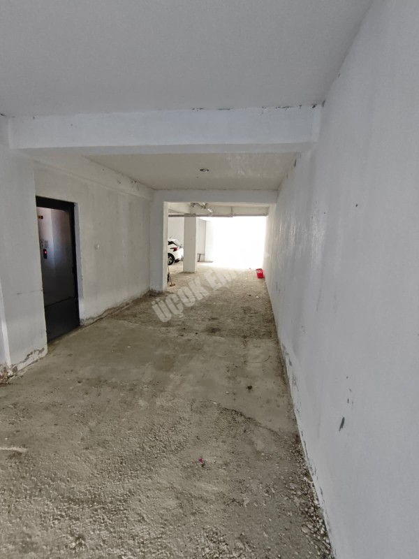 AFYON ÜÇOK EMLAKTAN HAMİDİYE MAH 5+1 190M² SIFIR AYARINDA  DUBLEKS TERASLI SATILIK DAİRE 