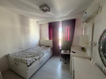 Girne Nusmar Market Yanında Full Eşyalı Satılık 3+1 Daire