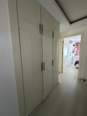 Girne Nusmar Market Yanında Full Eşyalı Satılık 3+1 Daire