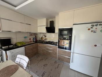 Girne Nusmar Market Yanında Full Eşyalı Satılık 3+1 Daire