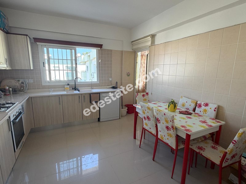 Lefkoşa Küçük Kaymaklı'da Full Eşyalı Kiralık 3+1 Daire