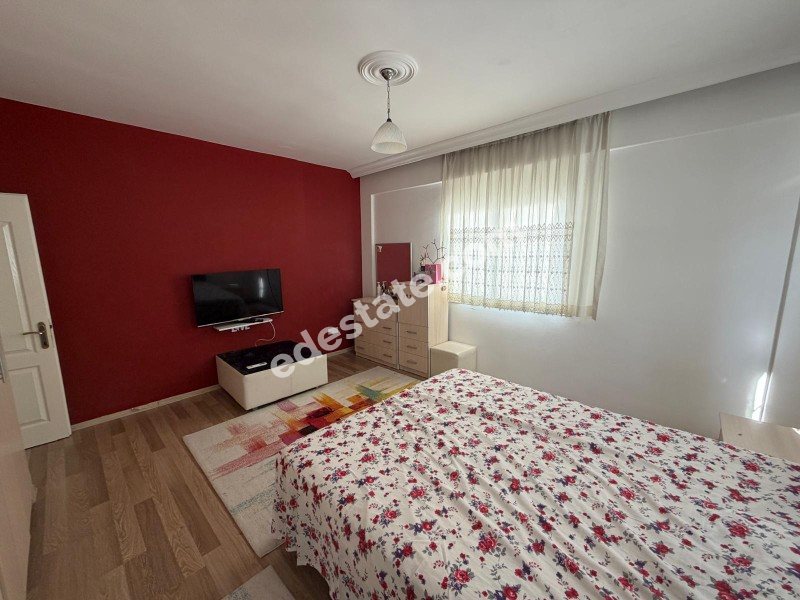 Lefkoşa Küçük Kaymaklı'da Full Eşyalı Kiralık 3+1 Daire