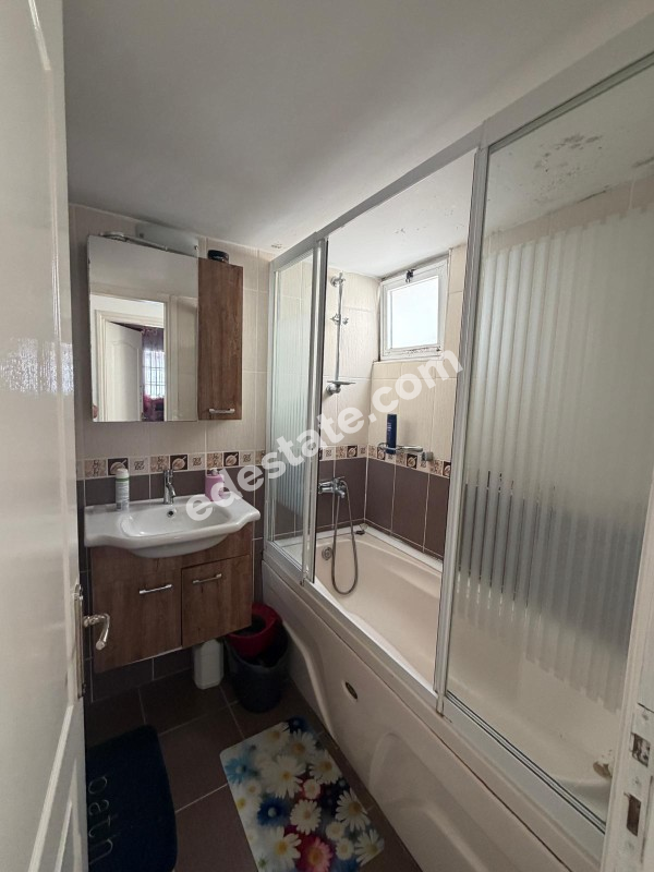 Lefkoşa Küçük Kaymaklı'da Full Eşyalı Kiralık 3+1 Daire