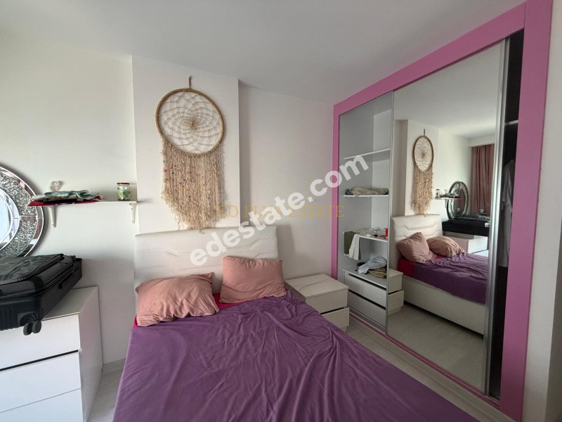 Girne Nusmar Market Yanında Full Eşyalı Satılık 3+1 Daire