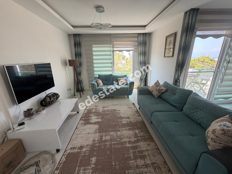 Girne Nusmar Market Yanında Full Eşyalı Satılık 3+1 Daire