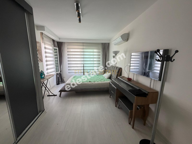 Girne Nusmar Market Yanında Full Eşyalı Satılık 3+1 Daire