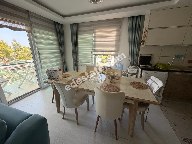 Girne Nusmar Market Yanında Full Eşyalı Satılık 3+1 Daire
