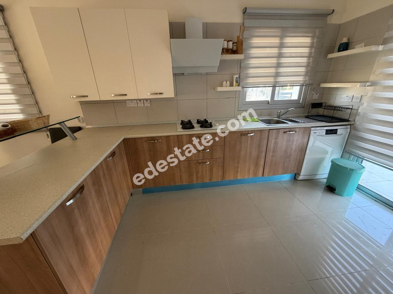 Lefkoşa Minareliköy'de Erülkü Karşısı Full Eşyalı Kiralık 3+1 Villa
