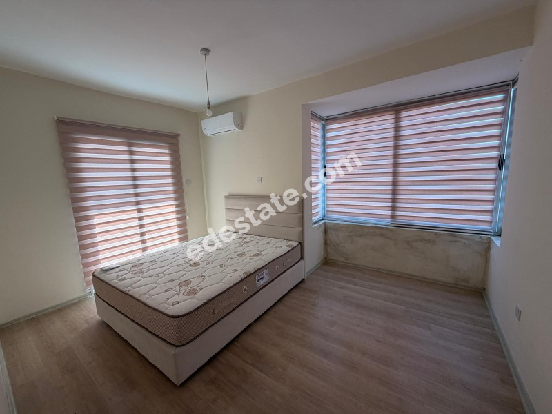 Lefkoşa Minareliköy'de Erülkü Karşısı Full Eşyalı Kiralık 3+1 Villa